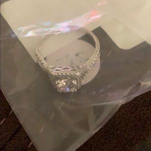 Split shank square ring